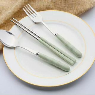 hộp muỗng nĩa đũa