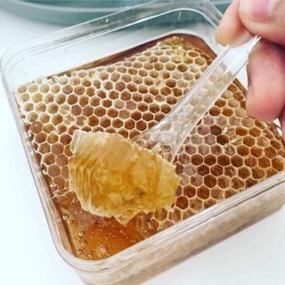 Mật ong bánh tổ Vanbina 400g