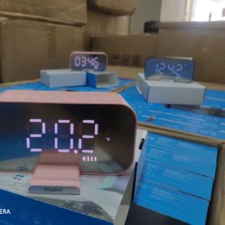Loa Gương Bluetooth Kèm Đồng HồHàng HOT