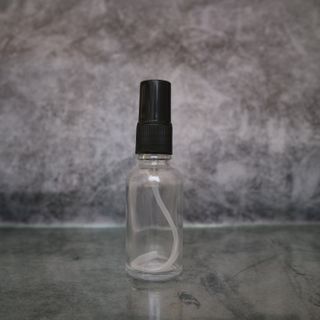 Chai xịt phun sương thủy tinh trong, nắp đen 30ml