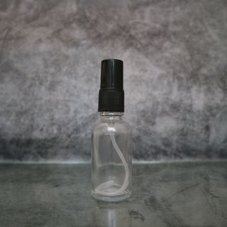Chai xịt phun sương thủy tinh trong, nắp đen 30ml