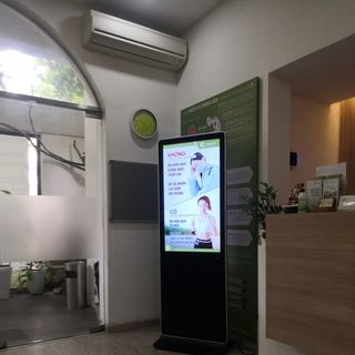 MÀN HÌNH CHÂN ĐỨNG CẢM ỨNG