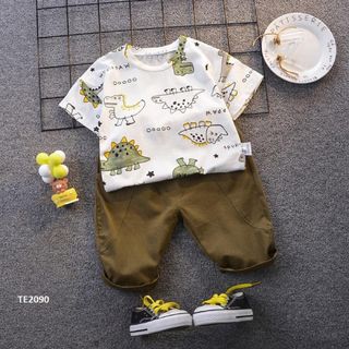 Áo thun khủng long mix quần kaki màu nâu tây cá tính