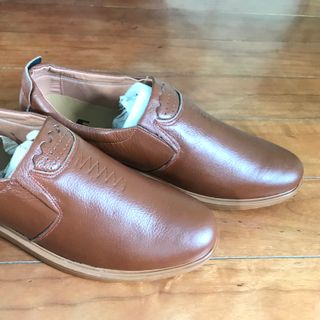 giày nam , xưởng làng nghề