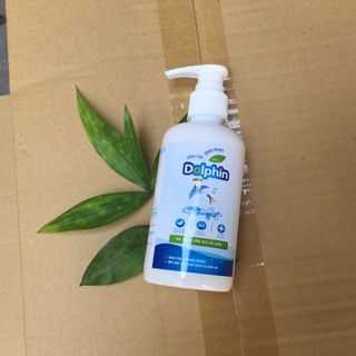 Sữa tắm gội thảo dược Dolphin 200ml dạng vòi xịt