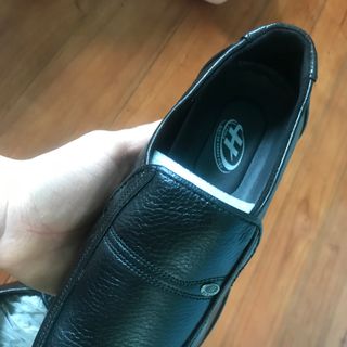 giày da chất lương cao. bào hành 12 tháng