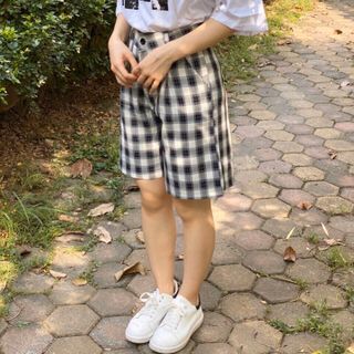 Quần Short lưng kẻ caro hottrend