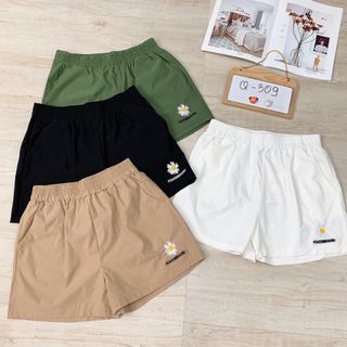 Quần short thêu Hoa cúc