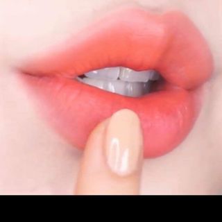 Son kem mềm môi