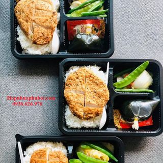Hộp nhựa đựng cơm 3 ngăn