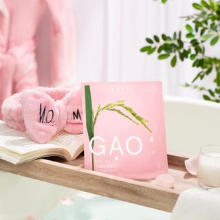 Mặt Nạ Gạo M.O.I Hồ Ngọc Hà Hộp 3 Miếng