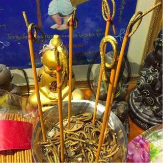 Nhang thần tài Thái lan