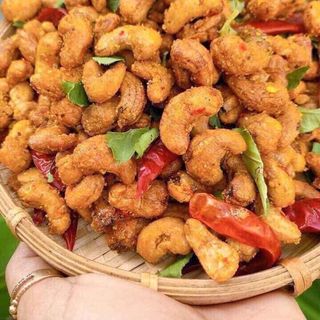 HẠT ĐIỀU TỎI ỚT LÁ CHANH