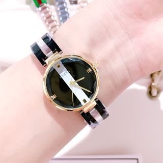 Guccicci sọc mới
