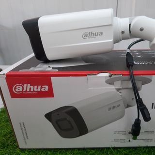 CAMERA NGOÀI TRỜI 2.0P DAHUA CÓ DÂY CẮM ĐẦU THU