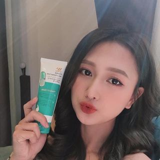 Sữa rửa mặt thải độc nâng cơ wskin