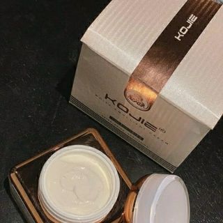 Kem dưỡng trắng Kojie 2020