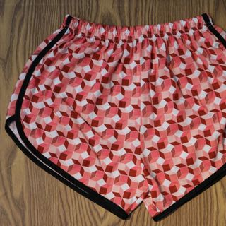 Quần short 1 sọc hình bông
