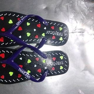 xưởng dép nhựa ,xốp ,tông nữ đẹp ,giá rẻ .sỉ sll