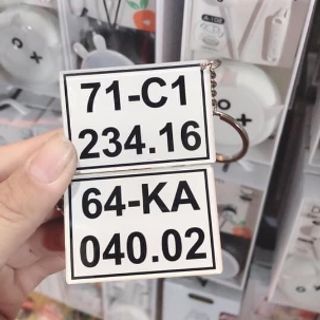 Móc khóa mica in biển số