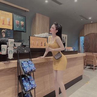 Đầm Body Vàng dây bản to