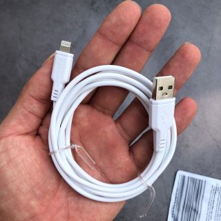 Cáp iPhone giá rẻ UK