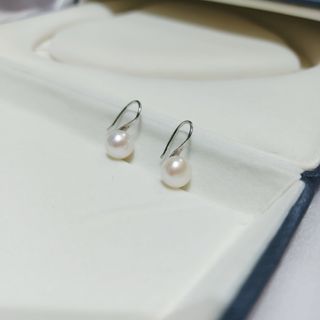 Bông tai ngọc trai gót giày (8_8.5ly