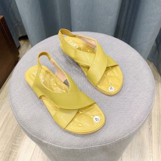 Giay sandal đa quài chéo