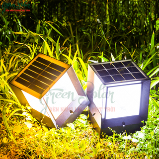 Đèn trụ cổng Led vuông lớn 4 mặt dùng năng lượng mặt trời - Tự sáng không dùng điện
