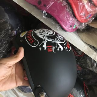 Mũ phượt nửa đầu