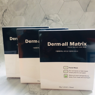 MẶT NẠ MA THUẬT Derm-all Matrix - Mặt nạ nâng cơ, căng da tức thì như vừa tiêm filler (1 hộp x 4 miếng x 35g)