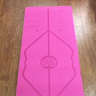 Thảm tpe 8mm có định tuyến