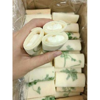 Bánh xốp kem 3 vị 16 cái )