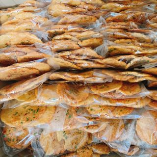 Cơm cháy mắm hành giòn rụm bao bì kĩ