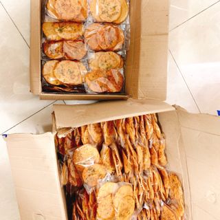 Cơm cháy mắm hành giòn rụm bao bì kĩ