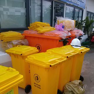 Thùng rác 120 lít, 240 lít giá rẻ
