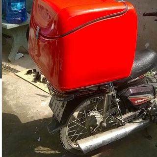 Thùng chở giao hàng sau xe máy tiện dụng