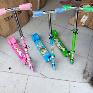 Xe trượt scooter 3 bánh phát sáng cho bé