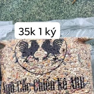 Ngũ cốc gà đá
