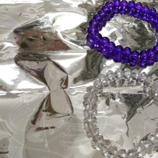 Combo 4 chuỗi đeo tay. Giá sỉ 7500đ 1 chuỗi. Nhiều mẫu đẹp chuỗi đeo tay