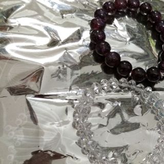 Combo 4 chuỗi đeo tay. Giá sỉ 7500đ 1 chuỗi. Nhiều mẫu