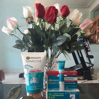 Bút trị mụn Garnier