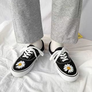 Giay cb hoa cúc xinh