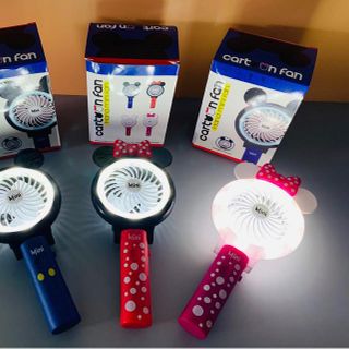 QUẠT MINI TÍCH ĐIỆN SẠC USB CẦM TAY BỎ GIỎ XÁCH HÌNH CHUỘT MICKEY CÓ NÚT BẬT ĐÈN LED CAO CẤP BAO CHECK HÀNG