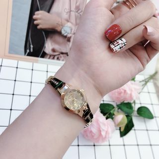 Đồng hồ đá đúc nữ