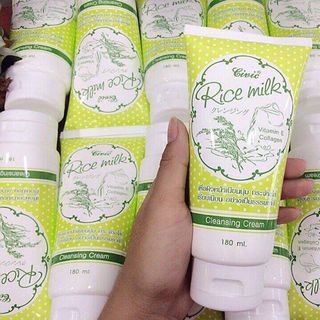 Sữa rửa mặt cám gạo 180ml thái lan