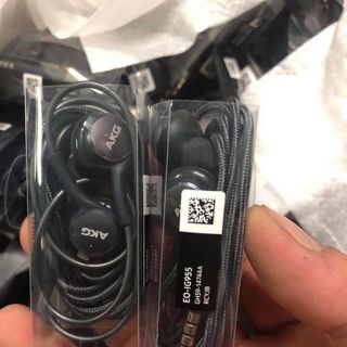 Tai nghe dùng cho ss Galaxy S9, S8, Note 8, Note 9 AKG (2019) + Tặng 4 nút tai phụ