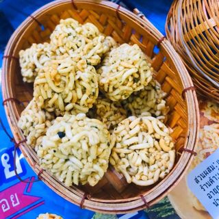 Snack mỳ viên thái lan