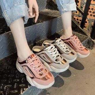 Dép sục da bóng