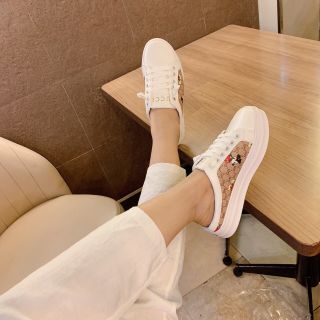 Sục mkk